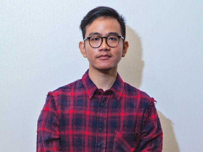 Gibran rakabuming raka pendidikan