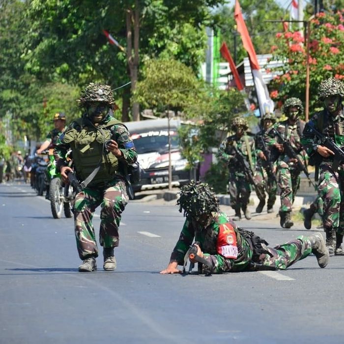 Polisi stiker banyak koleski angkutan lepas sumber Pendidikan polisi berapa lama