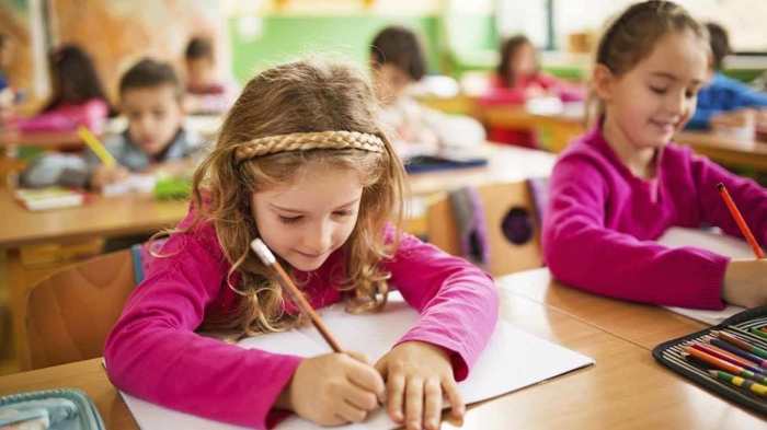 Berita teks contoh bahasa singkat laporan pendek polis 5w 1h jawa eksposisi beserta lengkap materi strukturnya kecelakaan pendidikan Tuliskan contoh teks berita tentang pendidikan